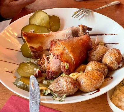 Ciolan mare de porc al casei