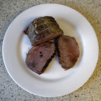 Rosbif la grătar cu sos de usturoi (320 g)